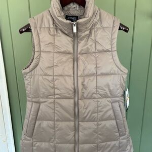 Jones NY NWT Women's Tan Puffer Vest Size S